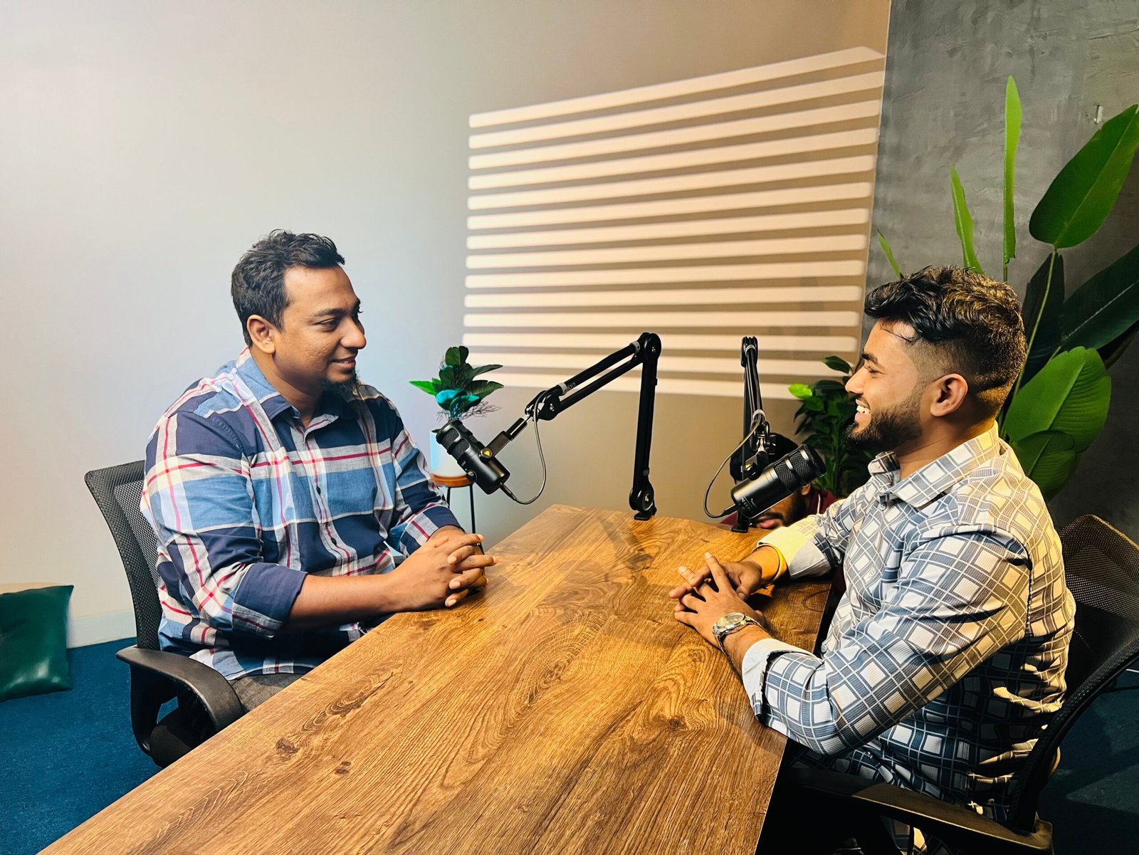 {"data":{"pictureId":"f369eb0660844eacb26f12a044b751cc","appversion":"4.2.0","stickerId":"","filterId":"","infoStickerId":"","imageEffectId":"","playId":"","activityName":"","os":"android","product":"retouch","exportType":"","editType":"","alias":""},"source_type":"hypic","tiktok_developers_3p_anchor_params":"{"client_key":"awgvo7gzpeas2ho6","template_id":"","filter_id":[]}"}