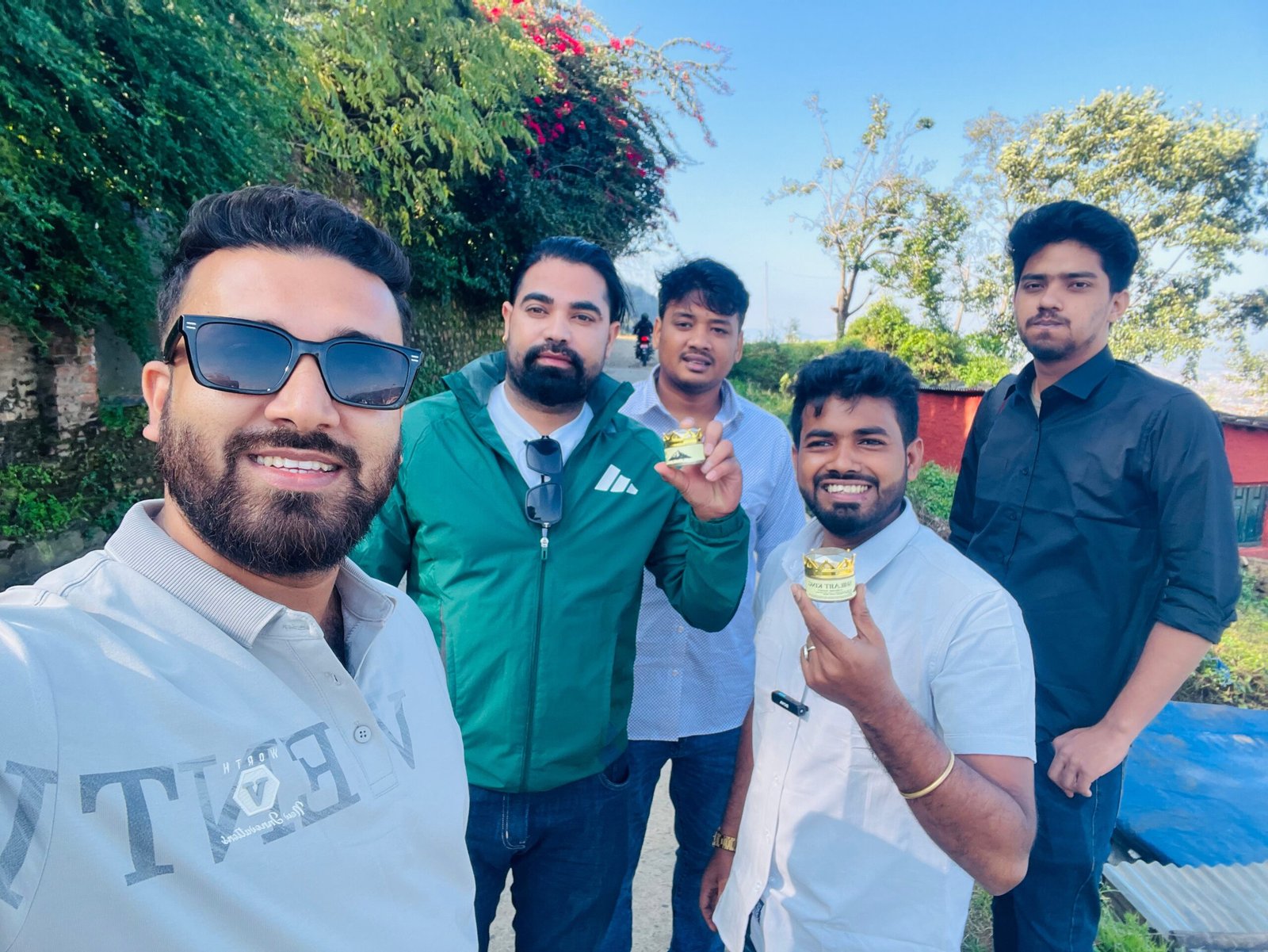 {"data":{"pictureId":"d038a52dc6694341ab4097df55aec229","appversion":"4.2.0","stickerId":"","filterId":"","infoStickerId":"","imageEffectId":"","playId":"","activityName":"","os":"android","product":"retouch","exportType":"","editType":"","alias":""},"source_type":"hypic","tiktok_developers_3p_anchor_params":"{"client_key":"awgvo7gzpeas2ho6","template_id":"","filter_id":[]}"}