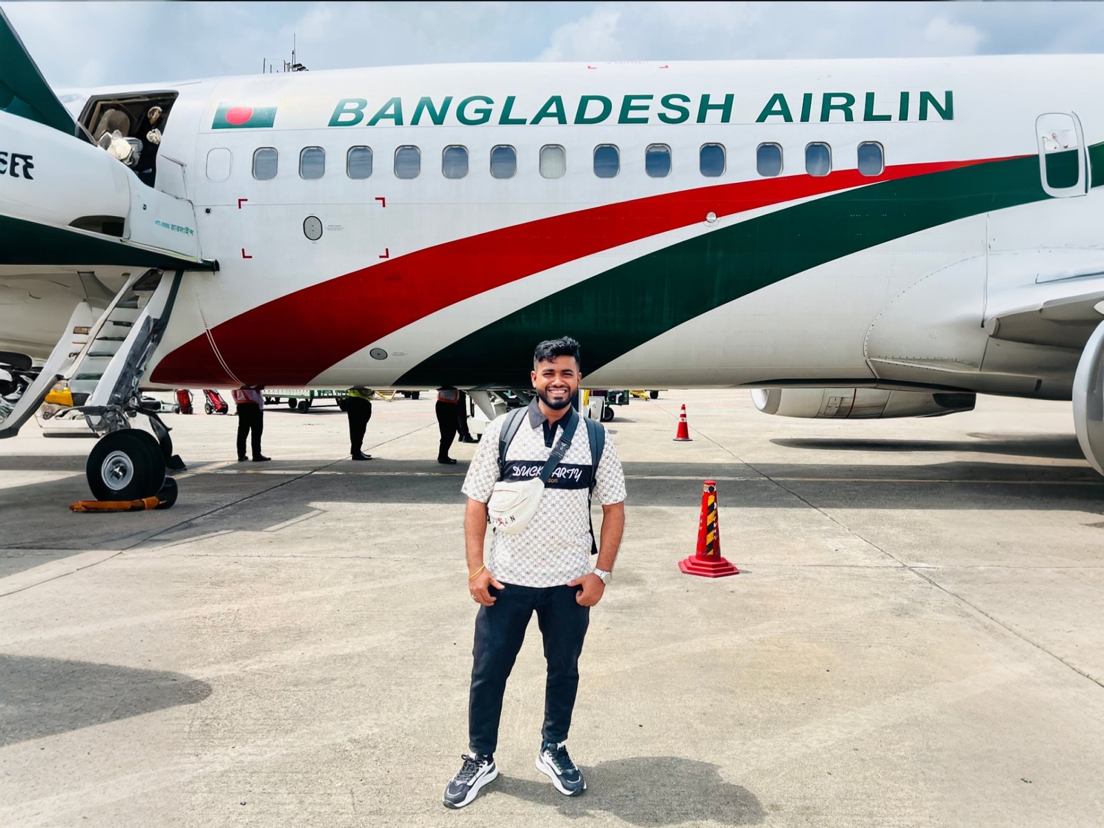 {"data":{"pictureId":"e4a1f873c4e74eebb21ce427da51f3cd","appversion":"4.2.0","stickerId":"","filterId":"","infoStickerId":"","imageEffectId":"","playId":"","activityName":"","os":"android","product":"retouch","exportType":"","editType":"","alias":""},"source_type":"hypic","tiktok_developers_3p_anchor_params":"{"client_key":"awgvo7gzpeas2ho6","template_id":"","filter_id":[]}"}