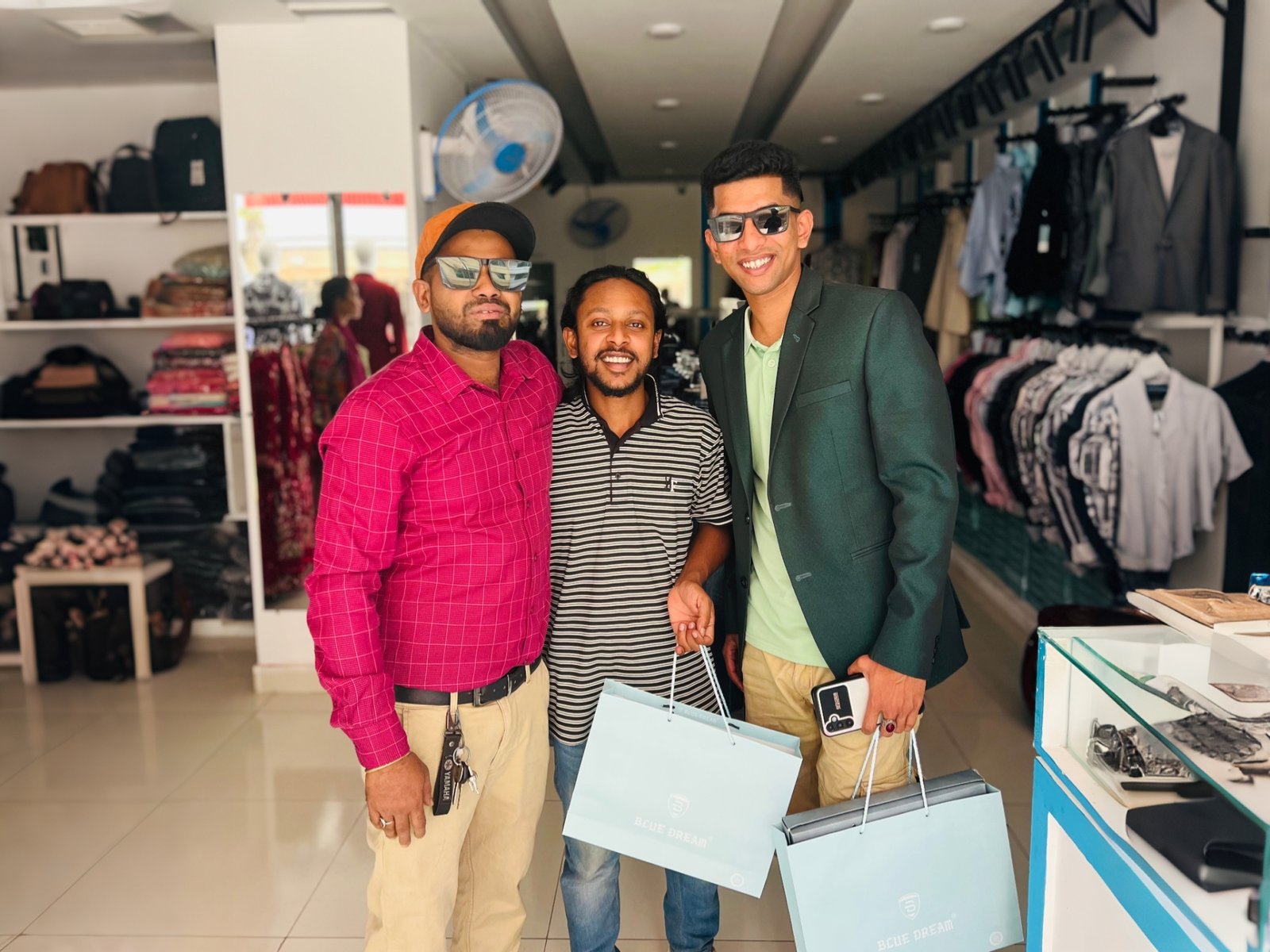 {"data":{"pictureId":"95ca965c13924d90a08a6c11ca3e946d","appversion":"4.2.0","stickerId":"","filterId":"","infoStickerId":"","imageEffectId":"","playId":"","activityName":"","os":"android","product":"retouch","exportType":"","editType":"","alias":""},"source_type":"hypic","tiktok_developers_3p_anchor_params":"{"client_key":"awgvo7gzpeas2ho6","template_id":"","filter_id":[]}"}